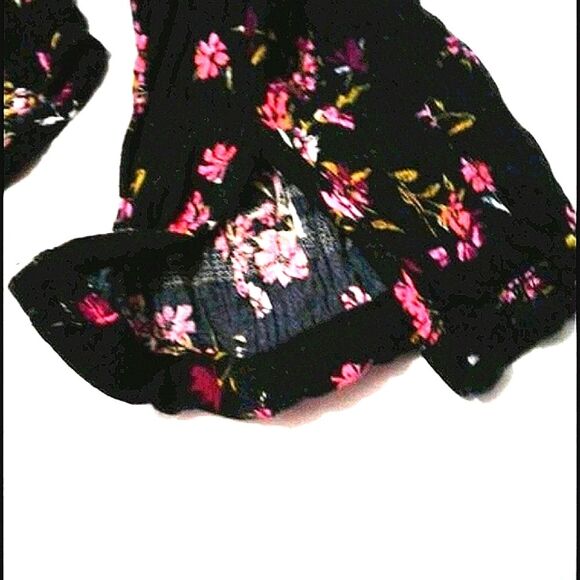 Torrid Boho Black & Pink Floral Long Sleeve Peasant Flowy Top - Picture 9 of 12